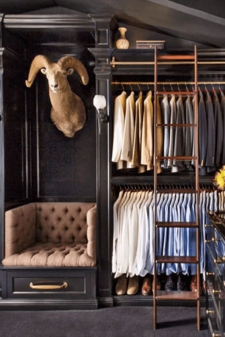Seasonal wardrobe management