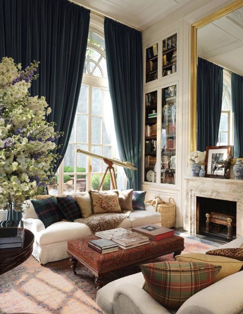 Colour analysis and styling accessories